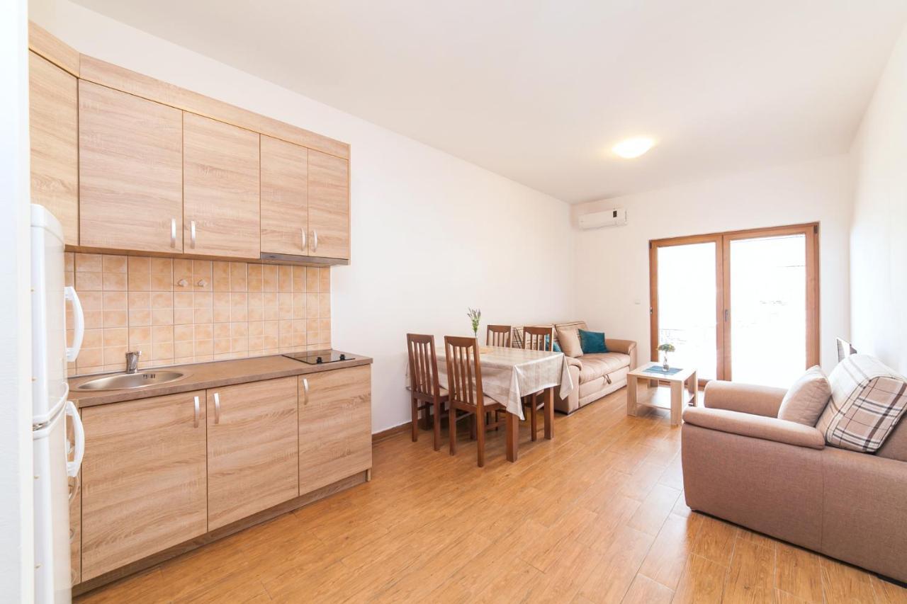 Welcome Apartments Petrovac Exteriör bild